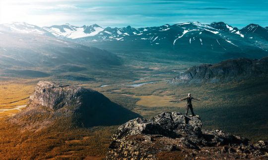 How to enjoy a living relationship with God?