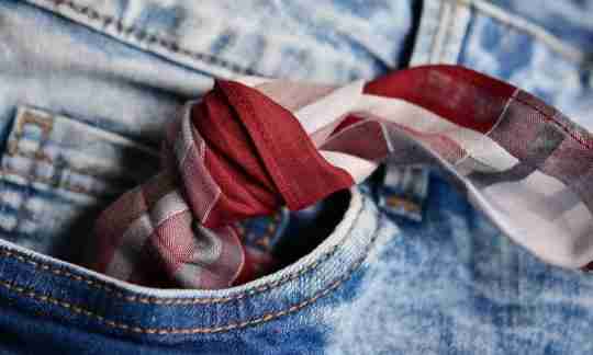 knot in handkerchief to remember or recall things