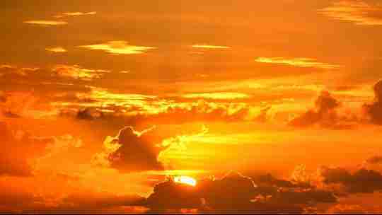sun-rays-through-the-clouds