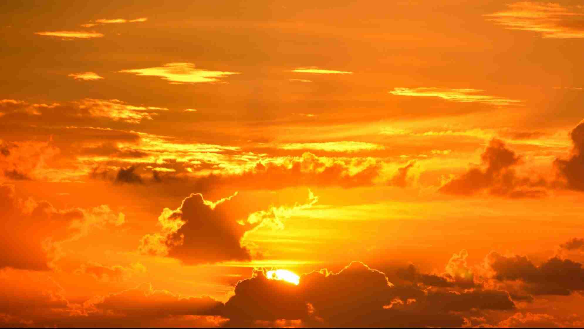sun-rays-through-the-clouds