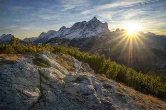 snow-covered-mountain-during-sunrise