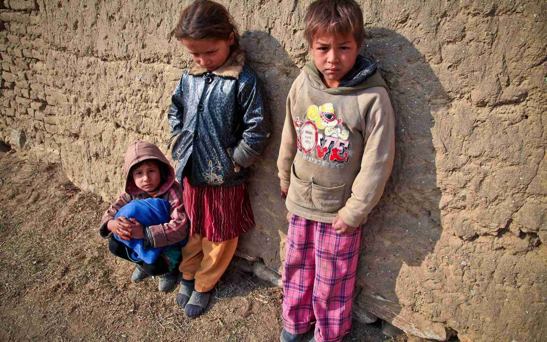 children-poor-mud-village-kids
