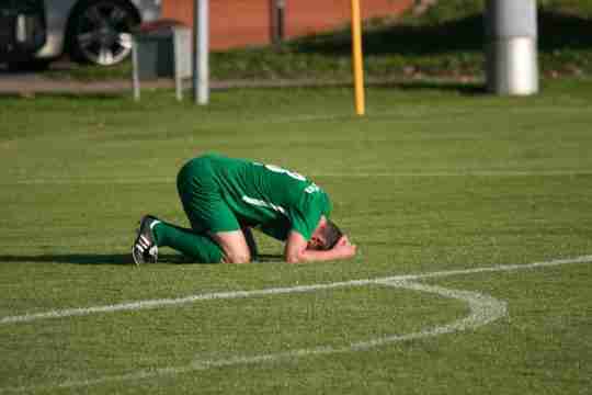 soccer-player-sad-fail-failure